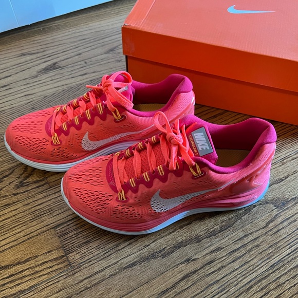 Nike Lunarglide+5 Running Shoe - Picture 1 of 9